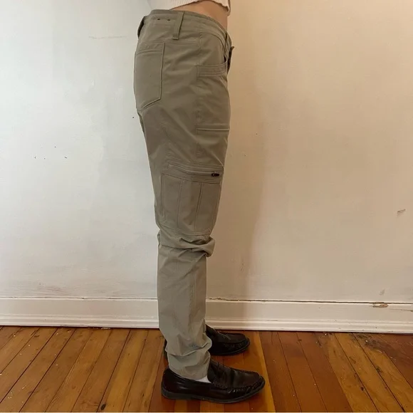 Kuhl Women's Tan Cargo Hiking Pants - Picture 3 of 10